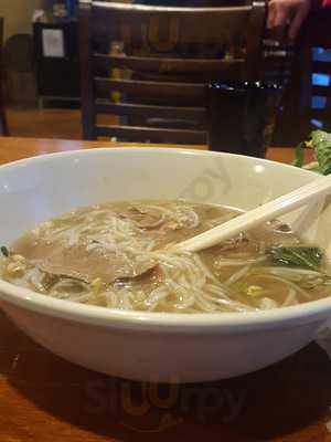 D T Pho & Coffee Vietnamese Noodle House