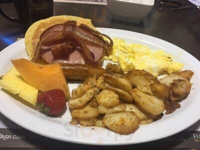 Tutti Frutti Dejeuner & Diner