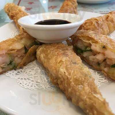 Wok N Roll Restaurant