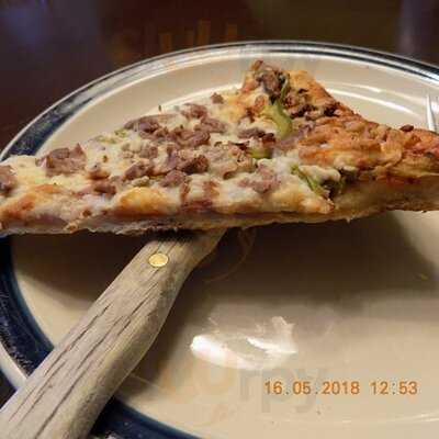 Renfrew Pizzerria