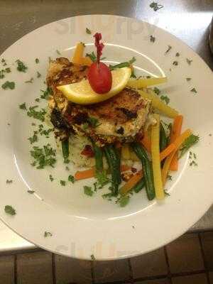 Four Continents Restaurant & Bar