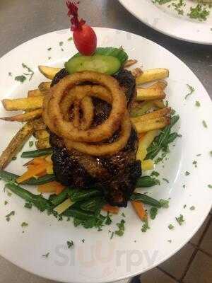 Four Continents Restaurant & Bar