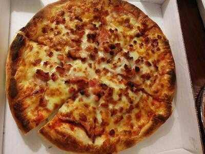 Luigi's 2 For 1 Pizza