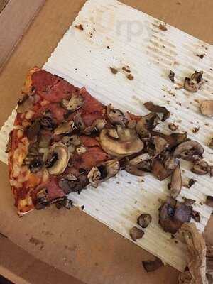 Tom's House Of Pizza