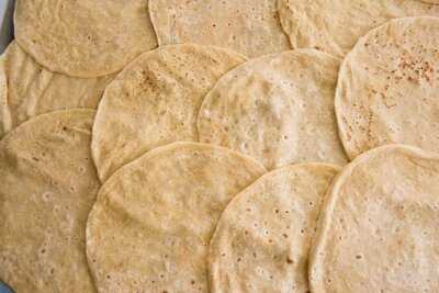 Mona's Roti-caribbean Food