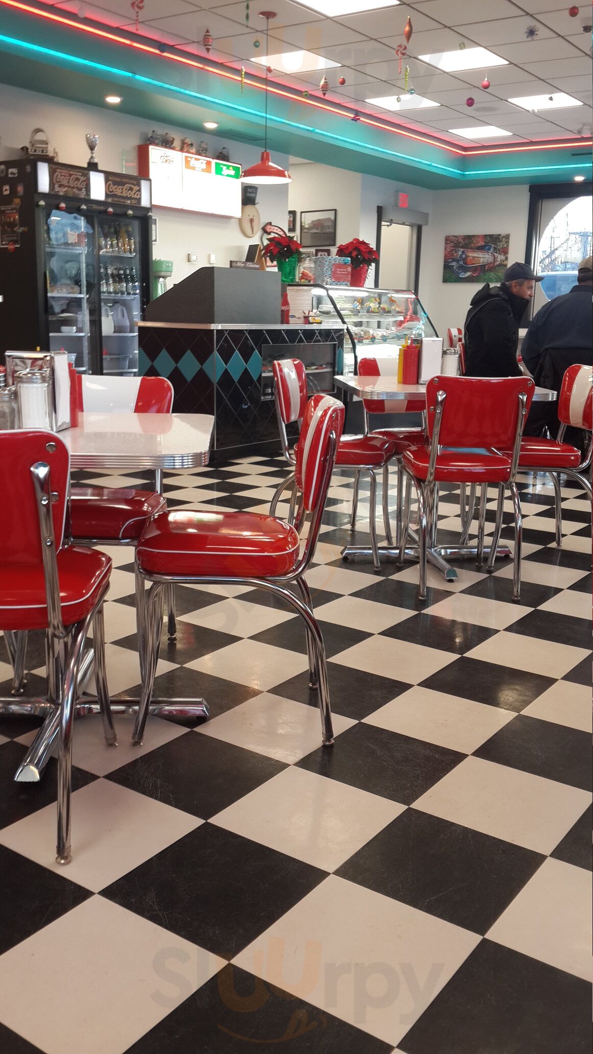 Jennie's Diner & Bakery