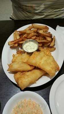 Flying Fish & Chips & Grill