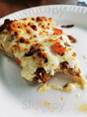 Casey's Pizza And Chicken Shack