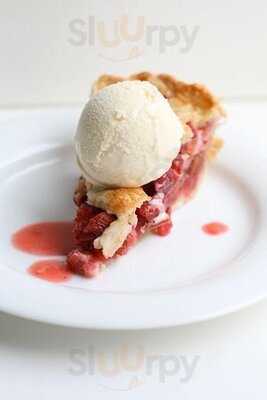 Old Caboose Pub & Grill