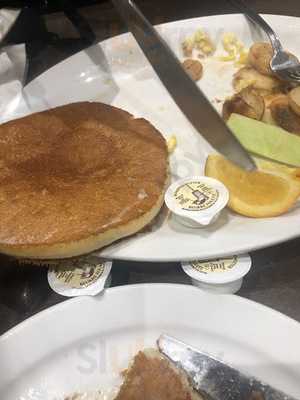 Tutti Frutti Breakfast & Lunch