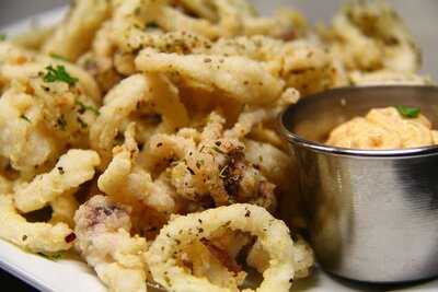 Other Side Family Restaurant & Lounge