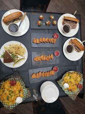 Safari Sunday Brunch