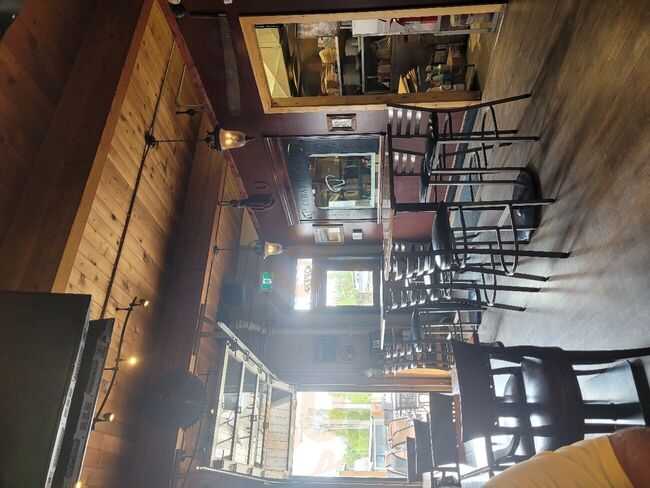Cedar's Pub