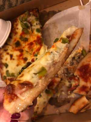 A Hollywood Pizza & Donair