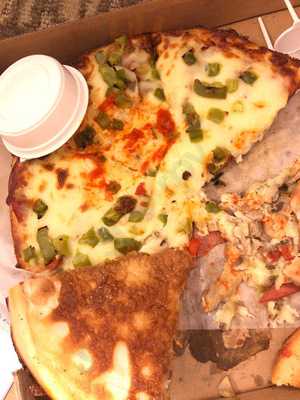 A Hollywood Pizza & Donair