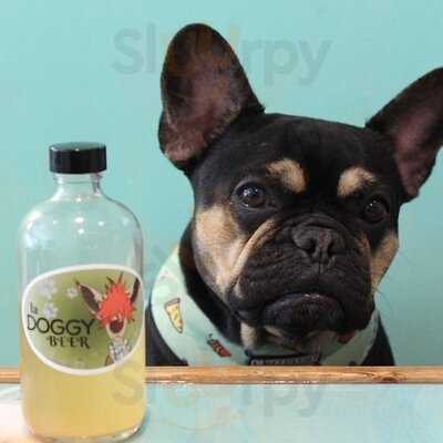 Le Doggy Cafe