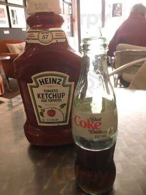 Carisse Studio Cafe & Photography Gallery