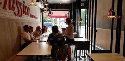 Classico Louie's Pizzeria