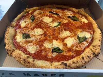 Maker Pizza