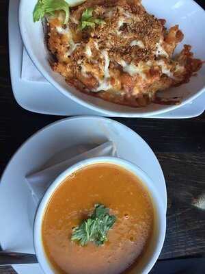 L'gros Luxe Mile End