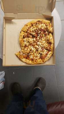 Pizza Hut Edmonton Westlawn