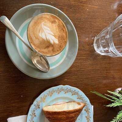 The Walton - Cafe And Cocktail Bar