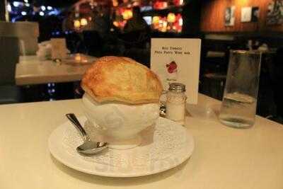 The Red Tomato Pizza Pasta Wine Bar