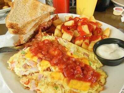 Coastal Tides Restaurant