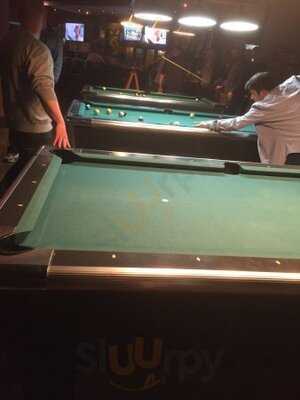 Murdoch's Bar & Grill