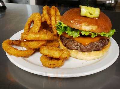 Murdoch's Bar & Grill