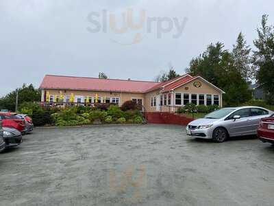 Clam Diggers Beach House & Restaurant