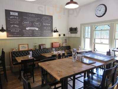 La Gare Auberge Restaurant Bar