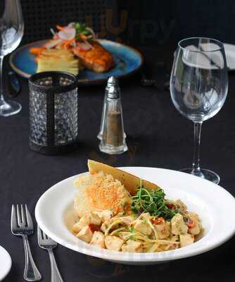 The Gordon On The River