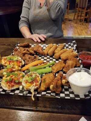 Dockside Pub & Grill