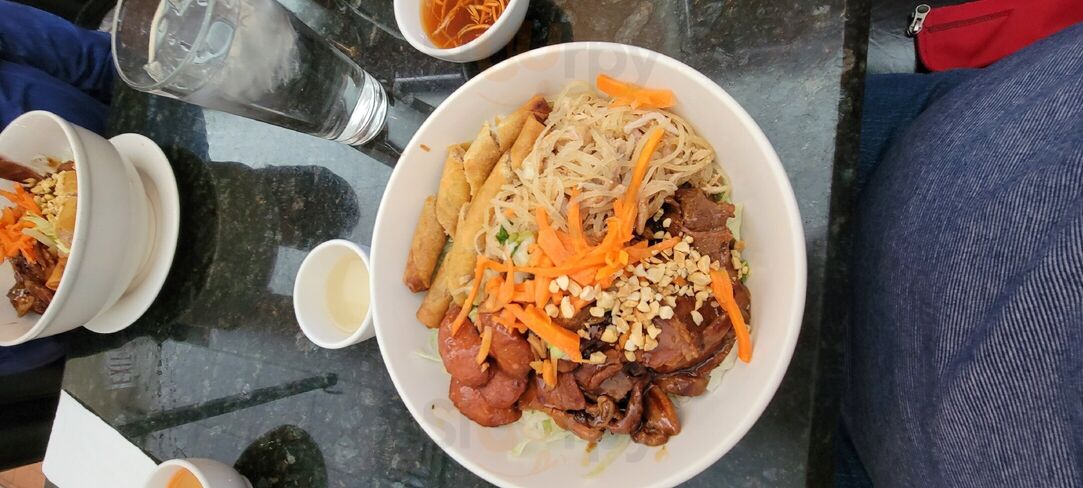 Beef Steak Restaurant & Bar