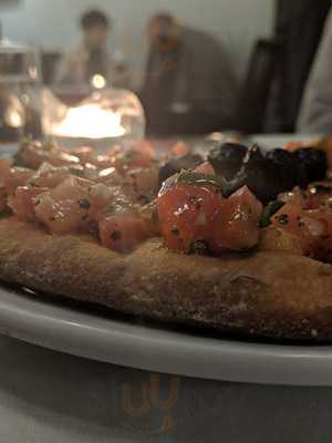 Gusto Lungo Trattoria