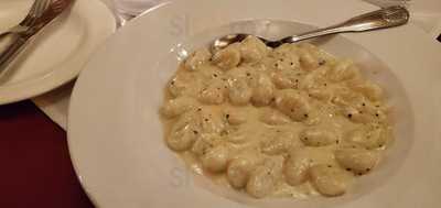 Gusto Lungo Trattoria