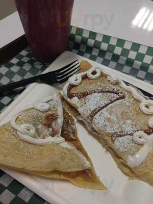 Delightful Crepes Salad Bar