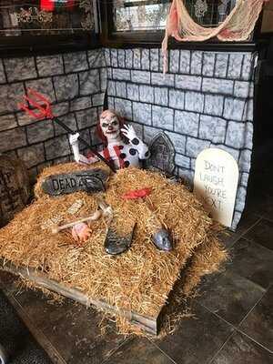 The Royal Oak - Centrepointe