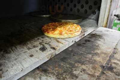 Famous Steak & Pizza Restaurant