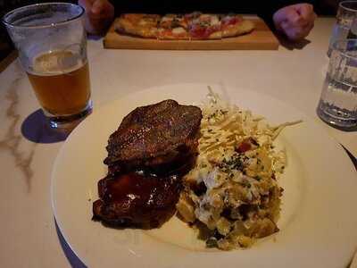 Earls 67 Canteen & Bar