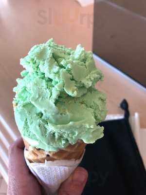 Xo Ice Cream & Waffles