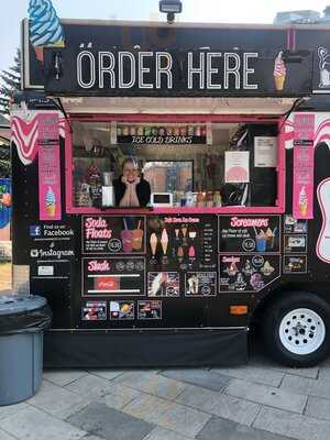 Moo's Country Ice Cream