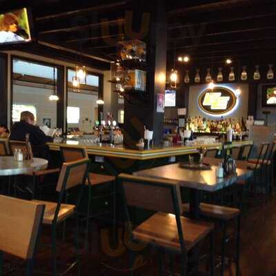 Edmonton Eskimos Sports Bar