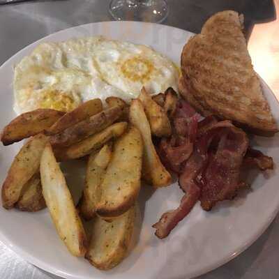 Edmonton Eskimos Sports Bar