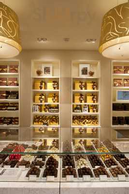 Godiva Chocolatier