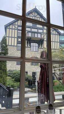 Old Mill Toronto Restaurant