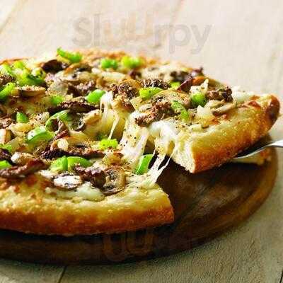 Topper's Pizza-nepean