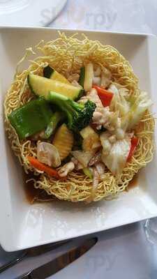 Fresh Rolls Restaurant