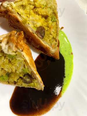 Khazana Indian Express And Pizza